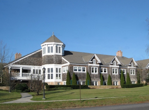 Rogers Memorial Library Exterior